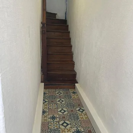 35 M2 1er Etage 200 M De La Avec Jardin דירה *