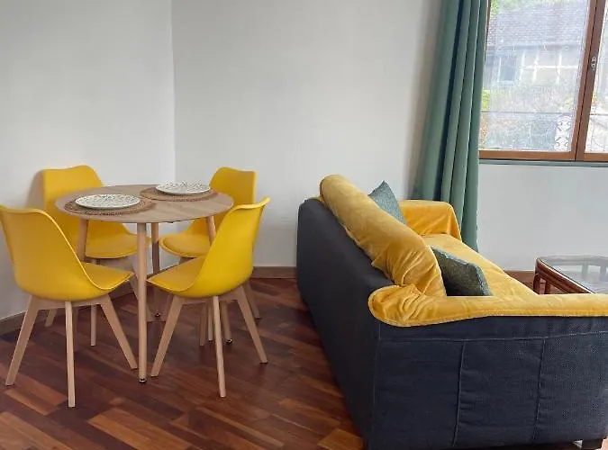 35 M2 1er Etage 200 M De La Avec Jardin * Luc-sur-Mer